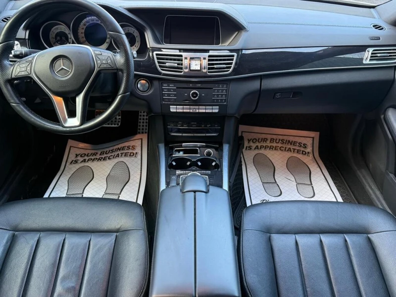 Mercedes-Benz E 400 * AMG PCKG * CARFAX * БЕЗ ПЪРВОНАЧАЛНА ВНОСКА, снимка 5 - Автомобили и джипове - 52727457