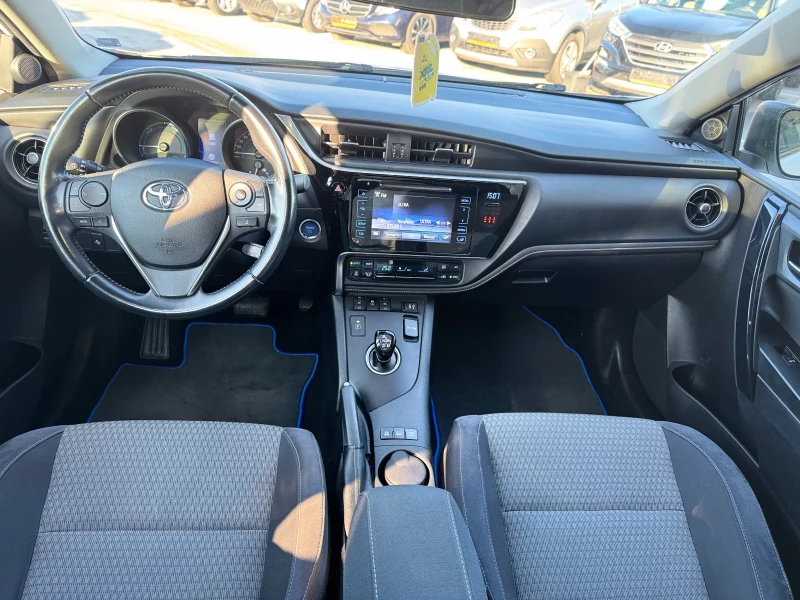 Toyota Auris 1.8 Hybrid / Camera / , снимка 7 - Автомобили и джипове - 52801490