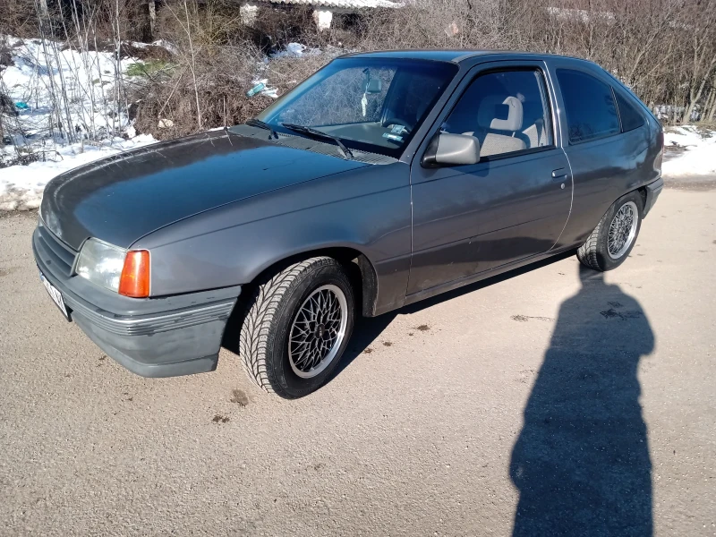 Opel Kadett Е 1.4i, снимка 6 - Автомобили и джипове - 53026577