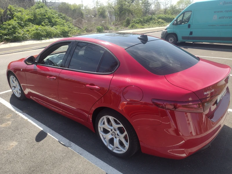 Alfa Romeo Giulia 2.0 Ti RWD, снимка 5 - Автомобили и джипове - 53105526