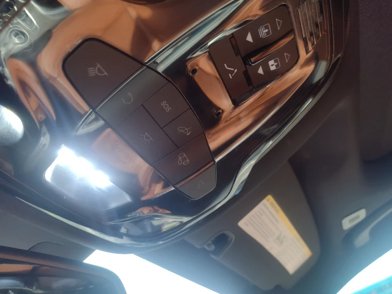 Alfa Romeo Giulia 2.0 Ti RWD, снимка 12 - Автомобили и джипове - 53105526