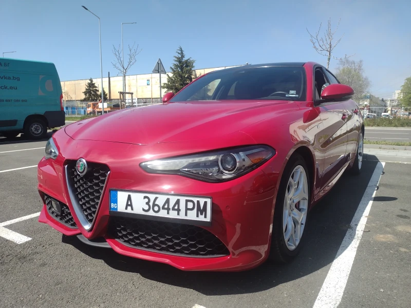 Alfa Romeo Giulia 2.0 Ti RWD, снимка 9 - Автомобили и джипове - 53105526