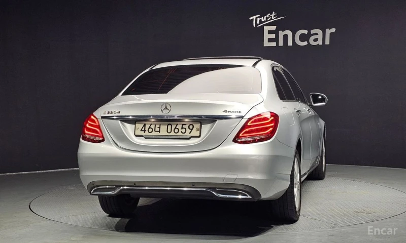 Mercedes-Benz C 220, снимка 4 - Автомобили и джипове - 53245502