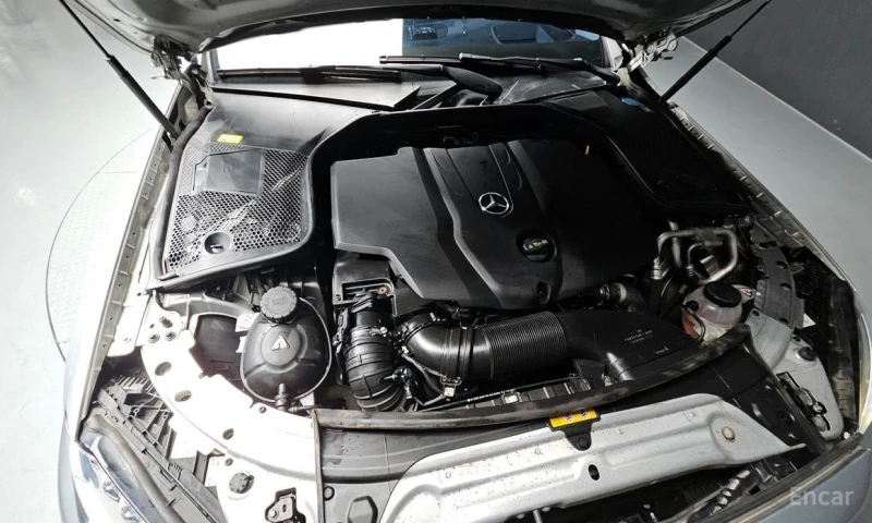 Mercedes-Benz C 220, снимка 6 - Автомобили и джипове - 53245502