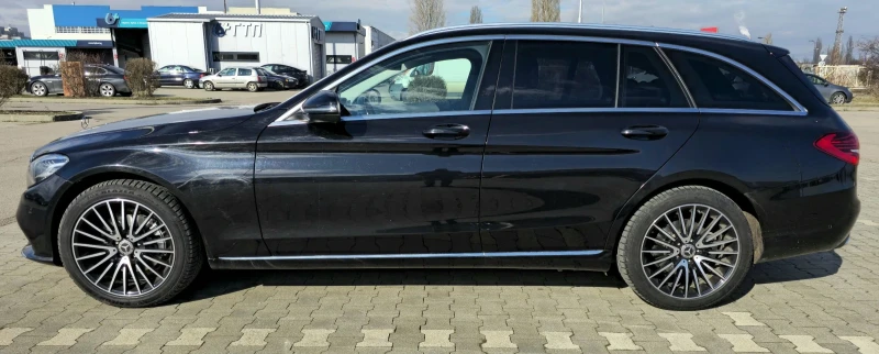 Mercedes-Benz C 220, снимка 4 - Автомобили и джипове - 53441192