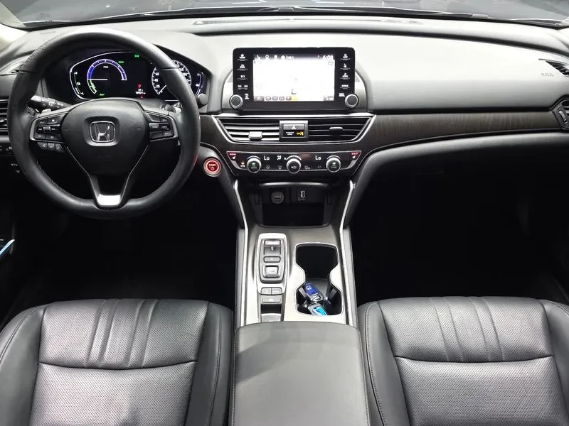 Honda Accord 2.0 Hybrid - САМО 30% АВАНС!, снимка 7 - Автомобили и джипове - 55440345