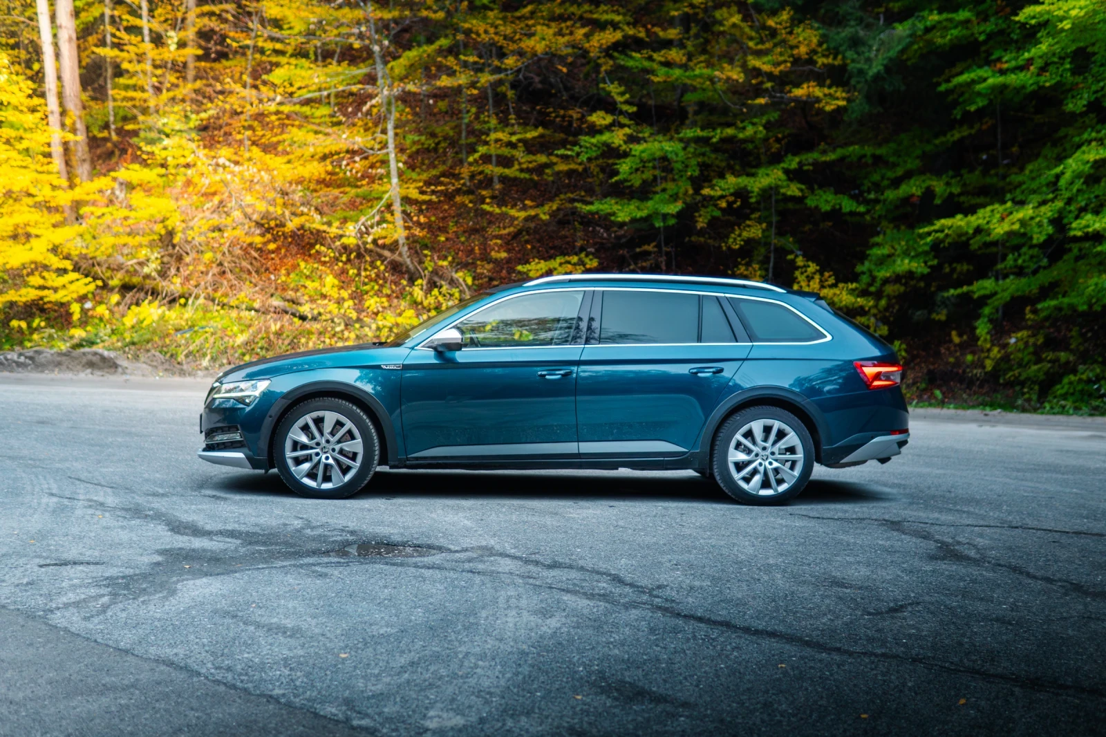 Skoda Superb TFSI Scout 4x4, снимка 1