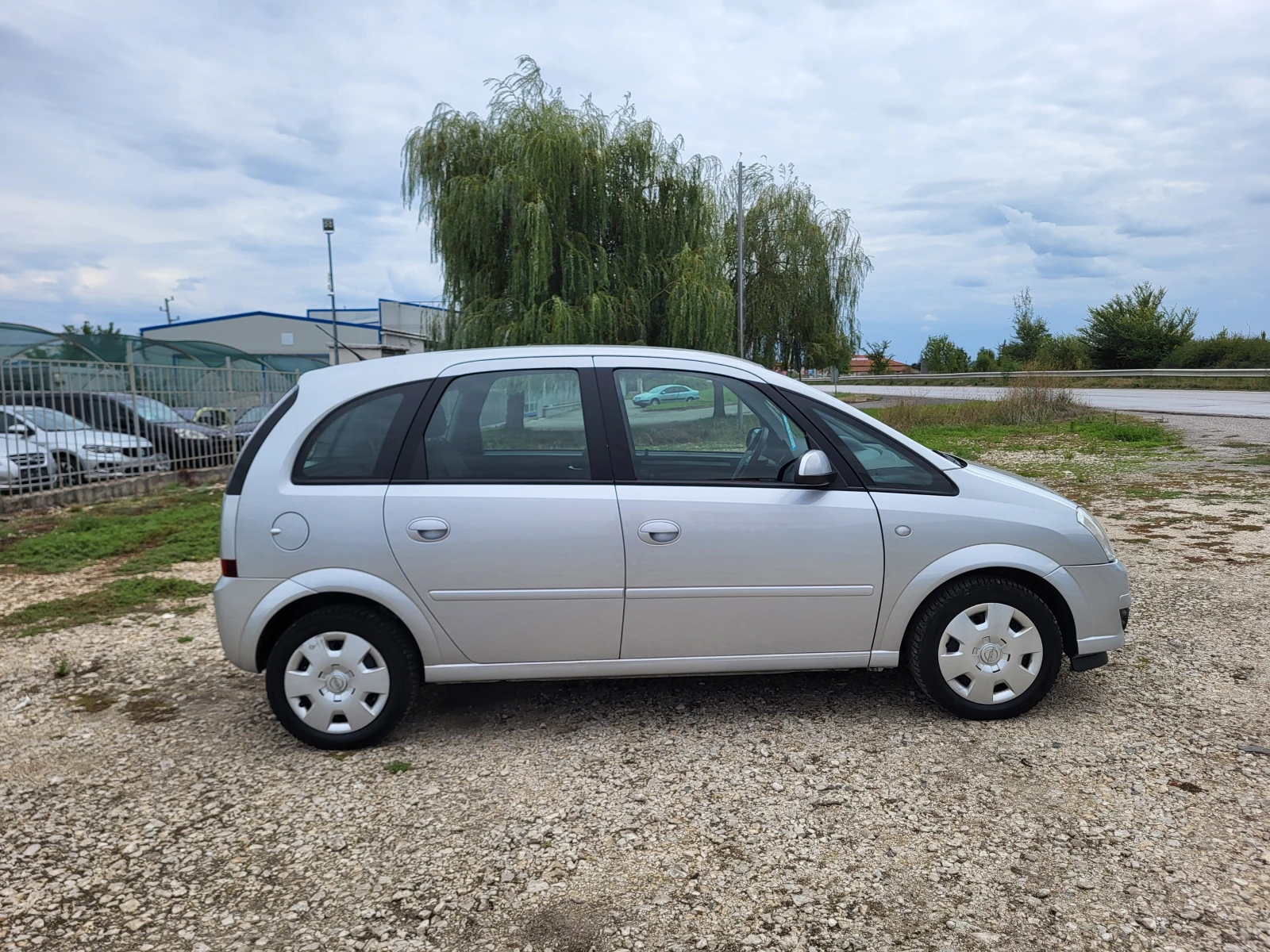 Opel Meriva 1.8i АВТОМАТИК - изображение 6