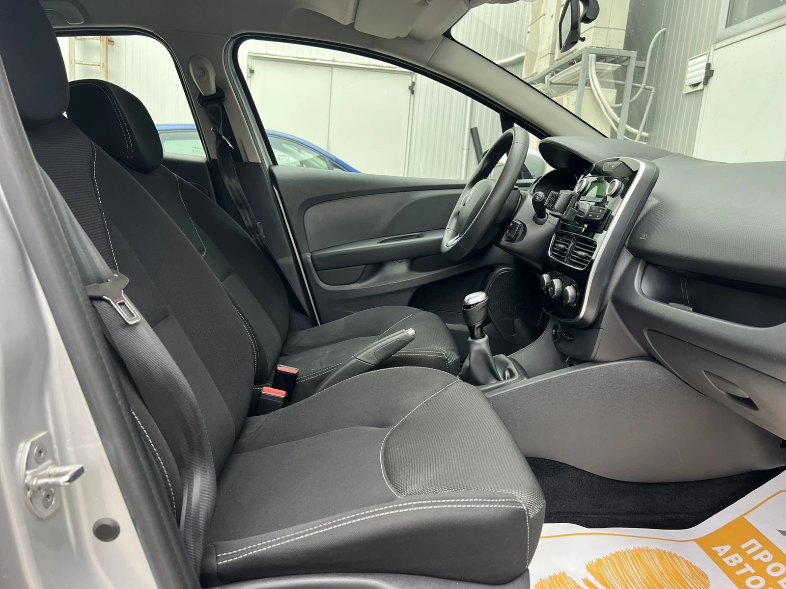Renault Clio IV 0.9 TCe / 90 к.с. / ГАРАНЦИЯ - изображение 8