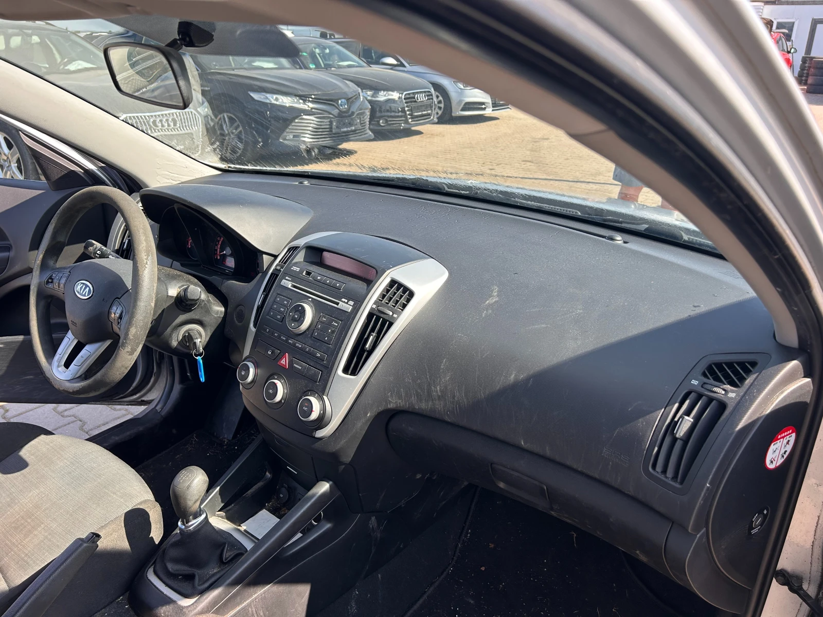 Kia Ceed 1.4i EURO 5 - изображение 10