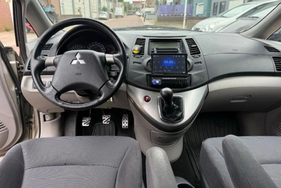 Mitsubishi Grandis 2.4i Facelift Очакван внос! С гаранция!  - изображение 4