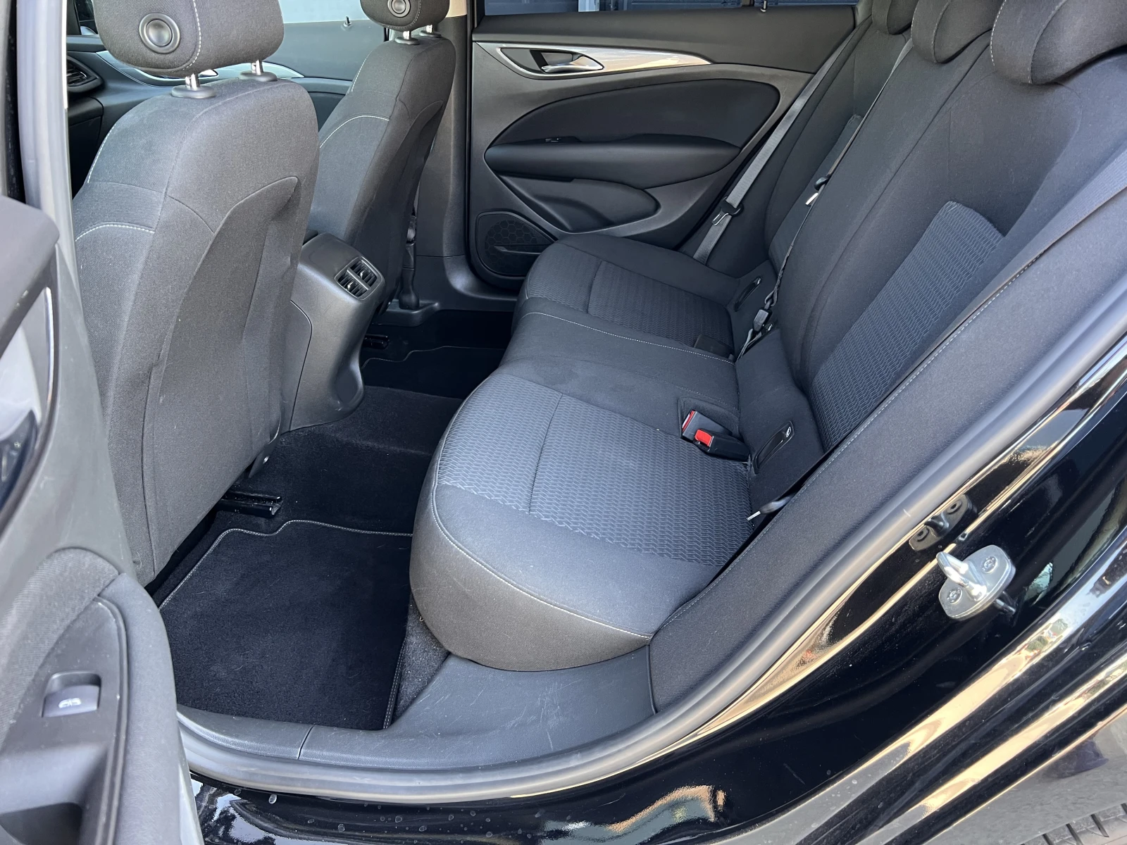 Opel Insignia GRAND SPORT/1.5 CDTI/122к.с./6MT - изображение 10