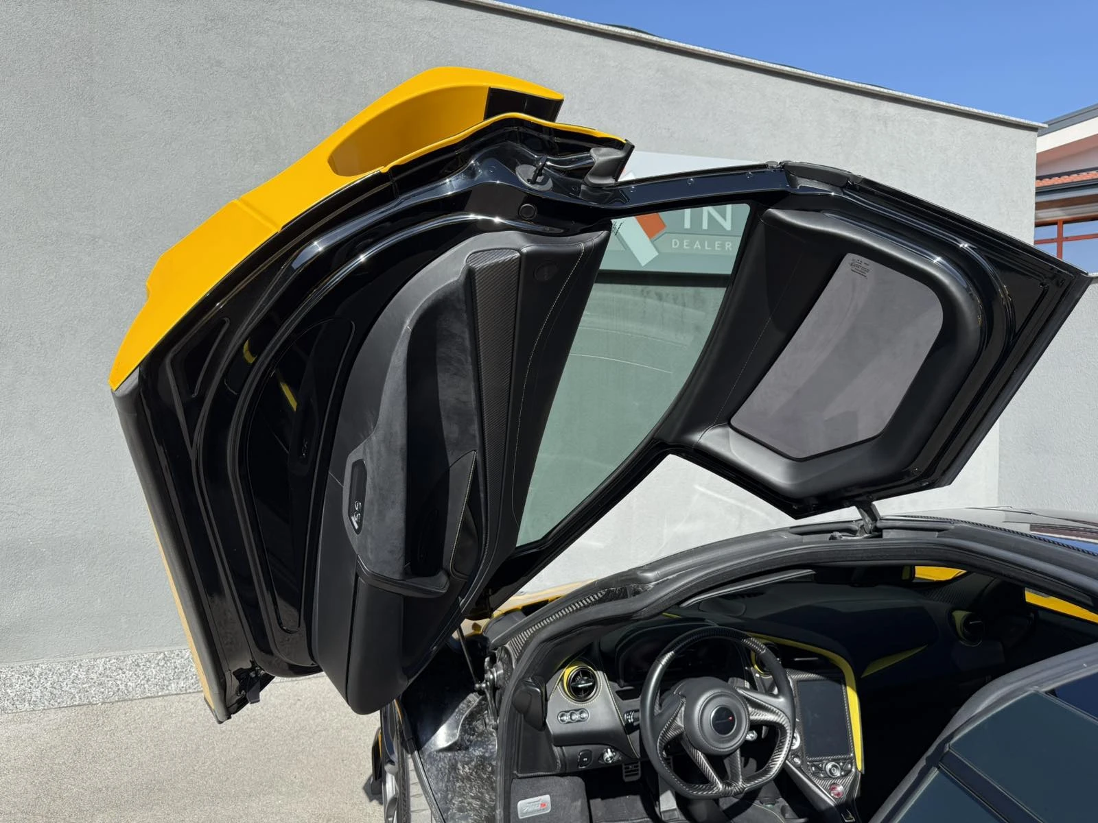 McLaren 720 S CARBON/CERAMIC SSG - изображение 8