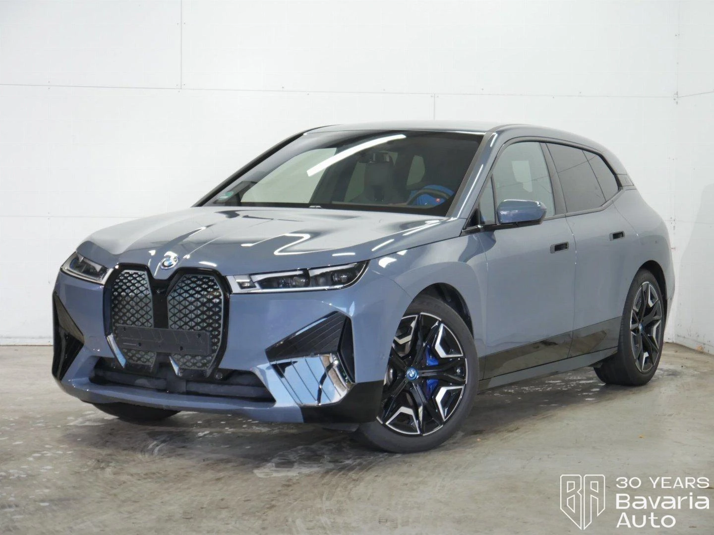 BMW iX 40 xDrive Sport | Mobile.bg   1