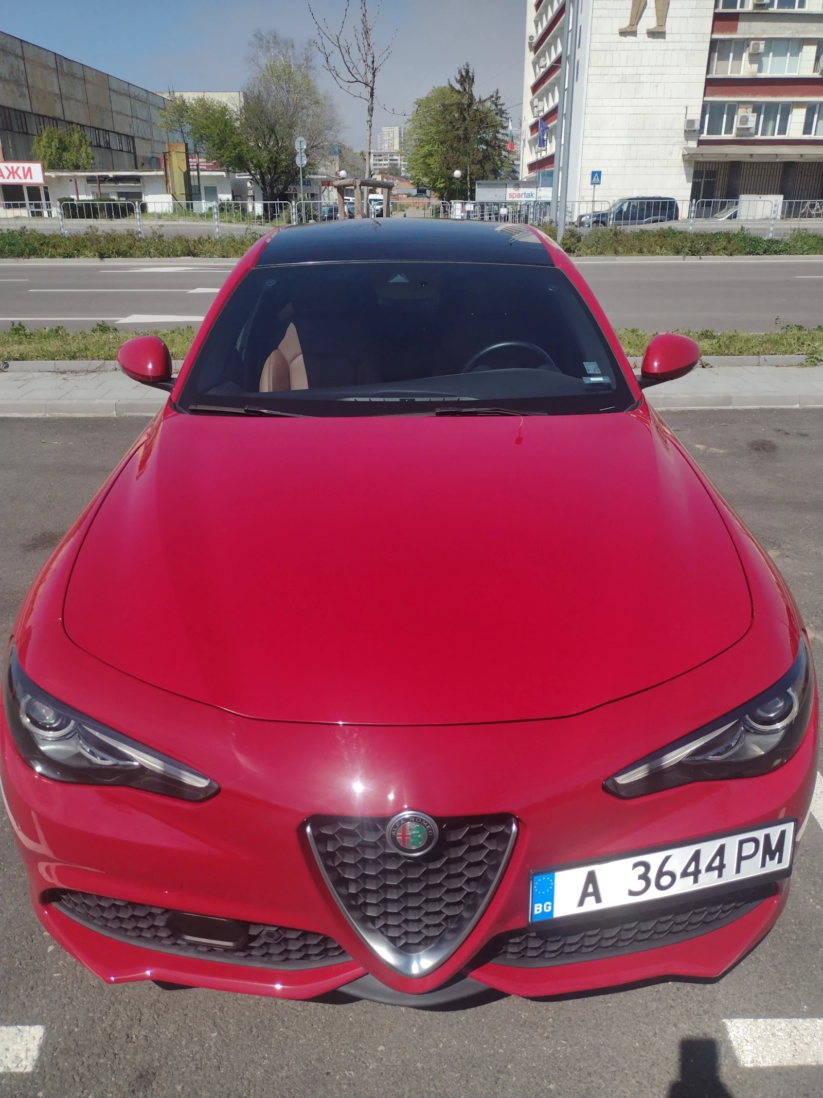 Alfa Romeo Giulia 2.0 Ti RWD - изображение 4