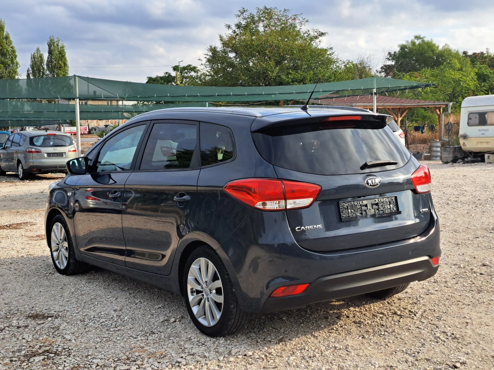 Kia Carens 1.7 CRDI 116k.c - изображение 3