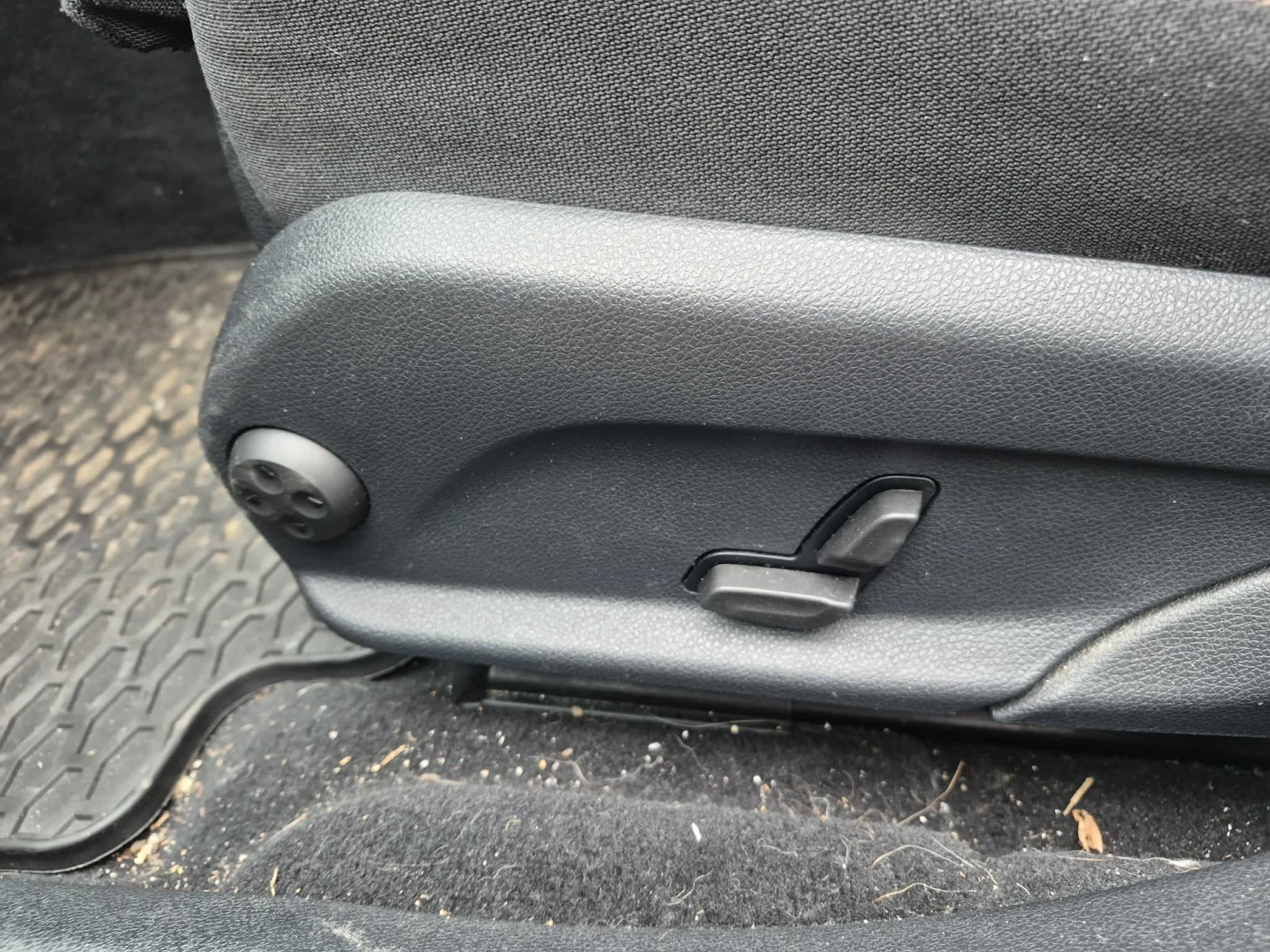 Mercedes-Benz E 220, снимка 8 - Автомобили и джипове - 54036140