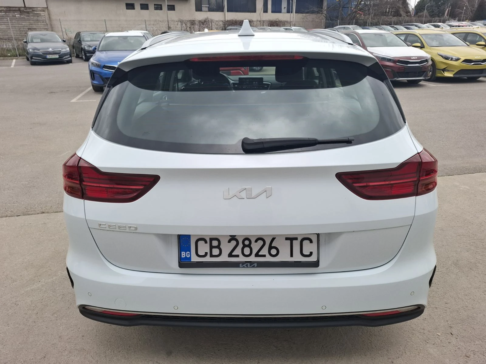 Kia Ceed 1.5 T-gdi SW Comfort Гаранция, снимка 5 - Автомобили и джипове - 54042700
