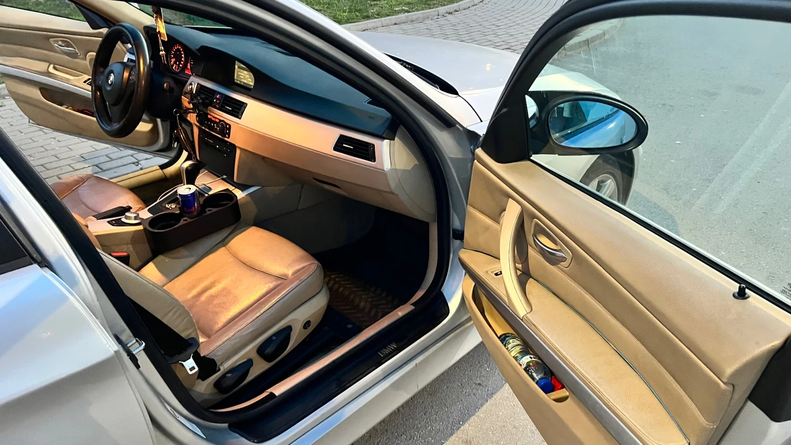 BMW 320, снимка 7 - Автомобили и джипове - 54092086