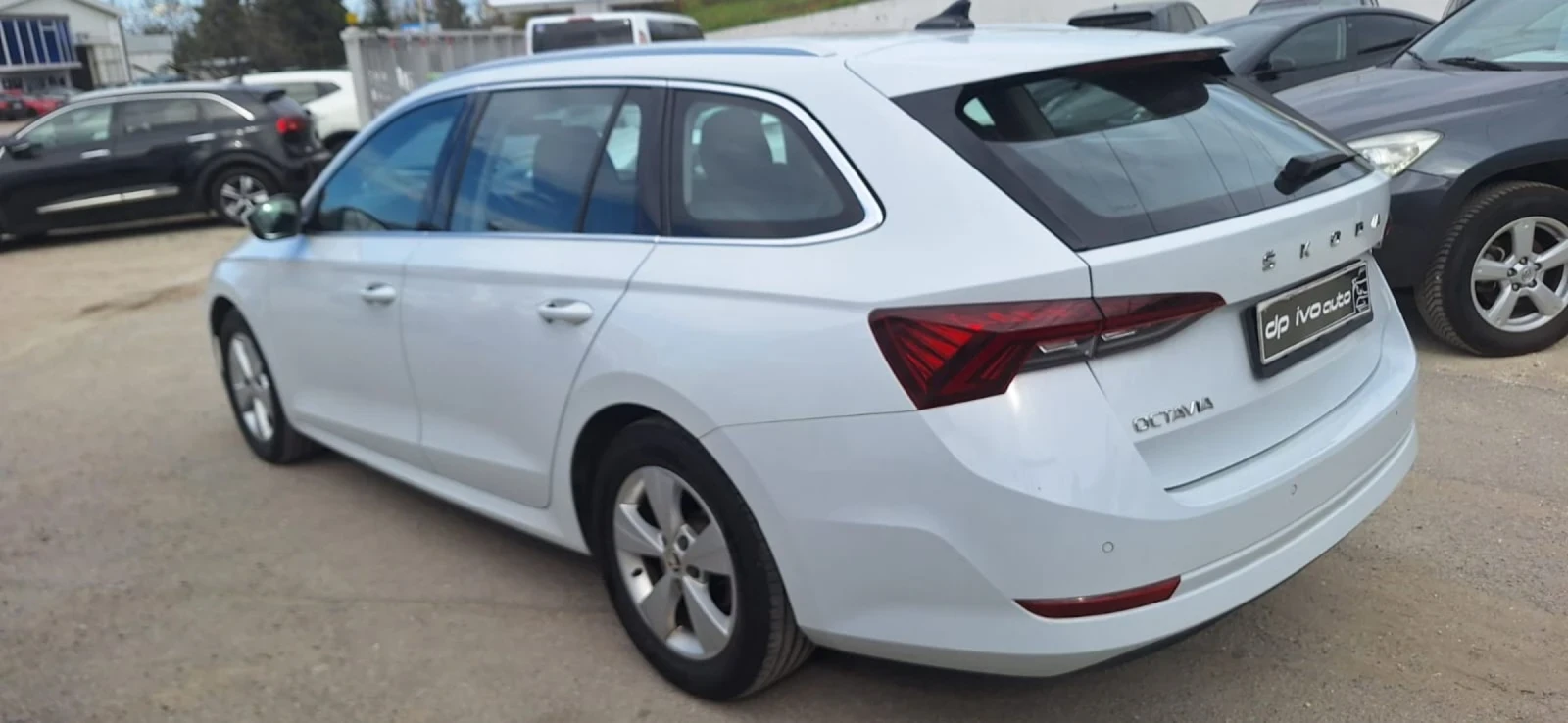 Skoda Octavia 2.0TDI* DSG 7* ОТЛИЧЕН* ТОП ЦЕНА, снимка 6 - Автомобили и джипове - 54136344