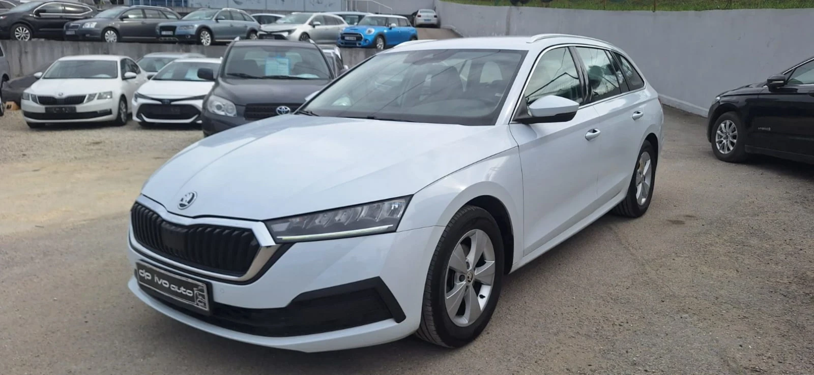 Skoda Octavia 2.0TDI* DSG 7* ОТЛИЧЕН* ТОП ЦЕНА | Auto.bg — изображение 1