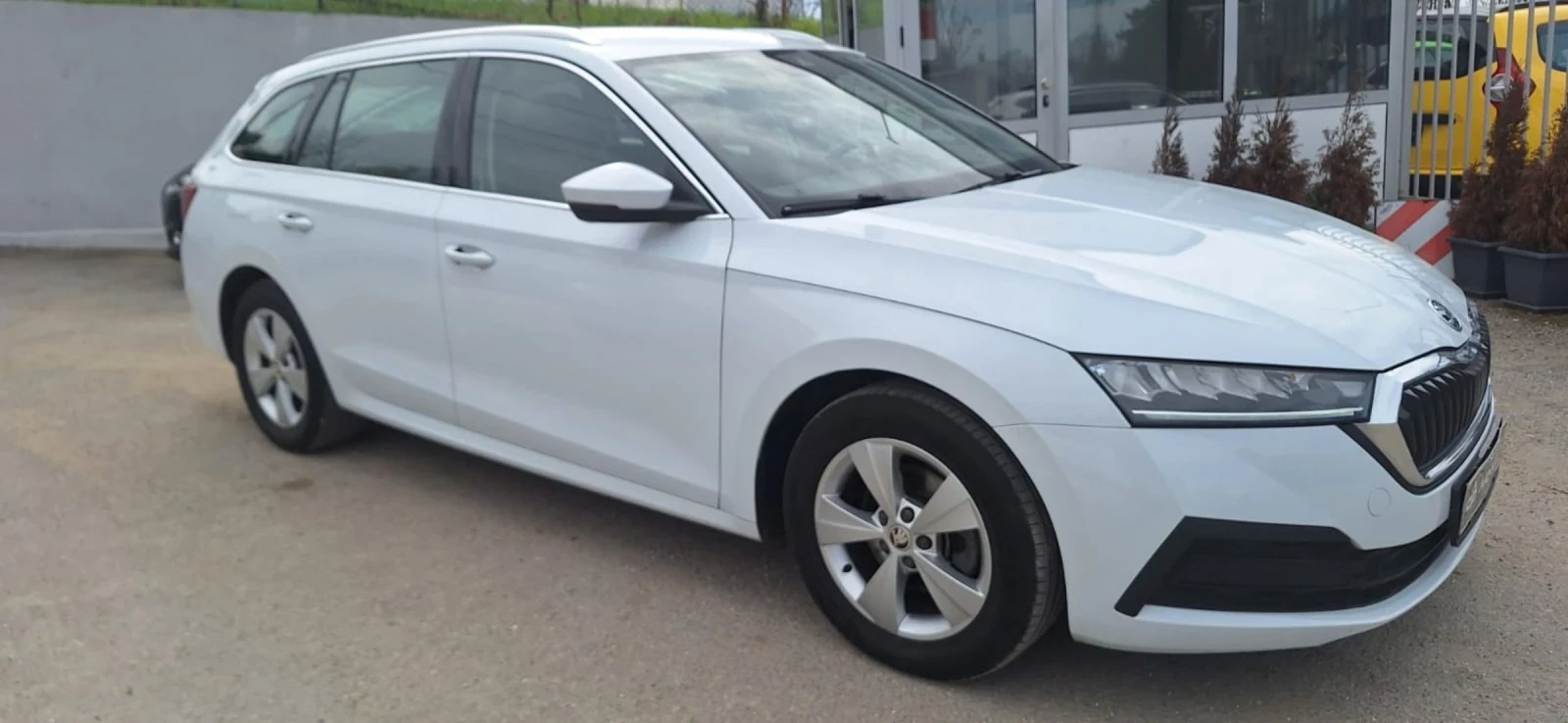 Skoda Octavia 2.0TDI* DSG 7* ОТЛИЧЕН* ТОП ЦЕНА, снимка 4 - Автомобили и джипове - 54136344