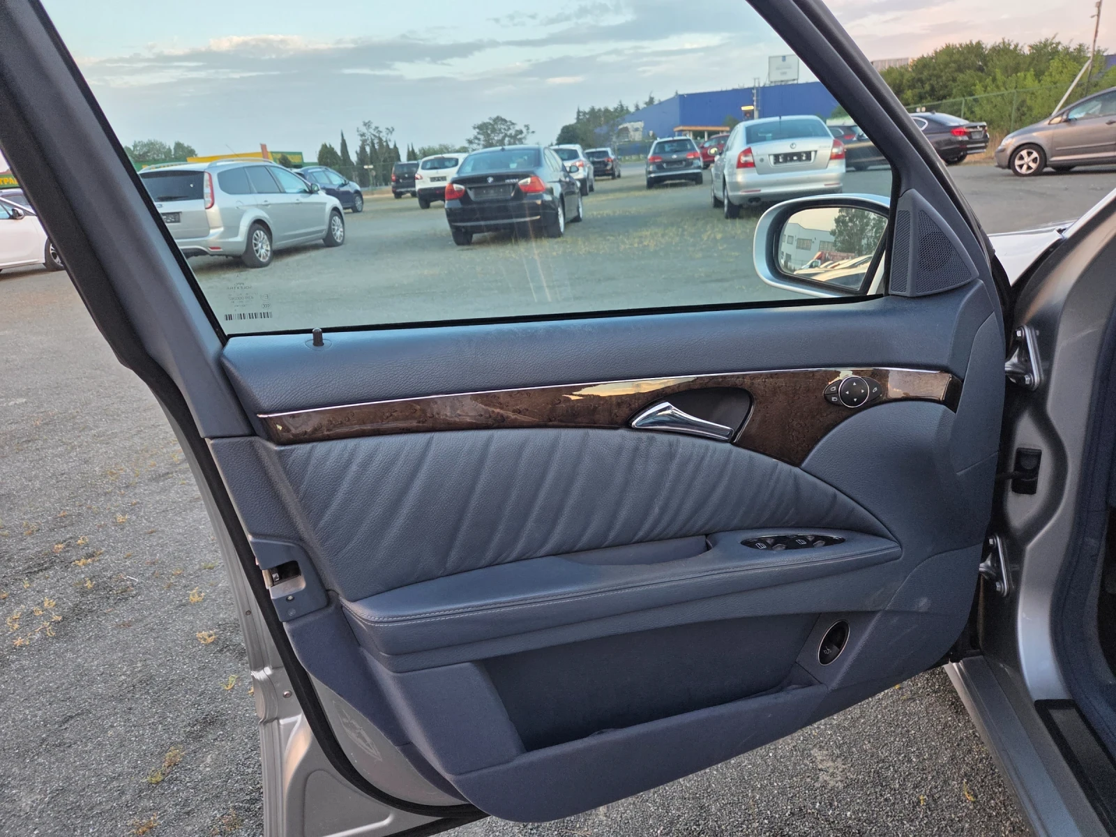 Mercedes-Benz E 280 3, 0CDI177ksAVANTGARDENAVIKOJAAVTOMATIKITALIAEU4, снимка 9 - Автомобили и джипове - 54553506