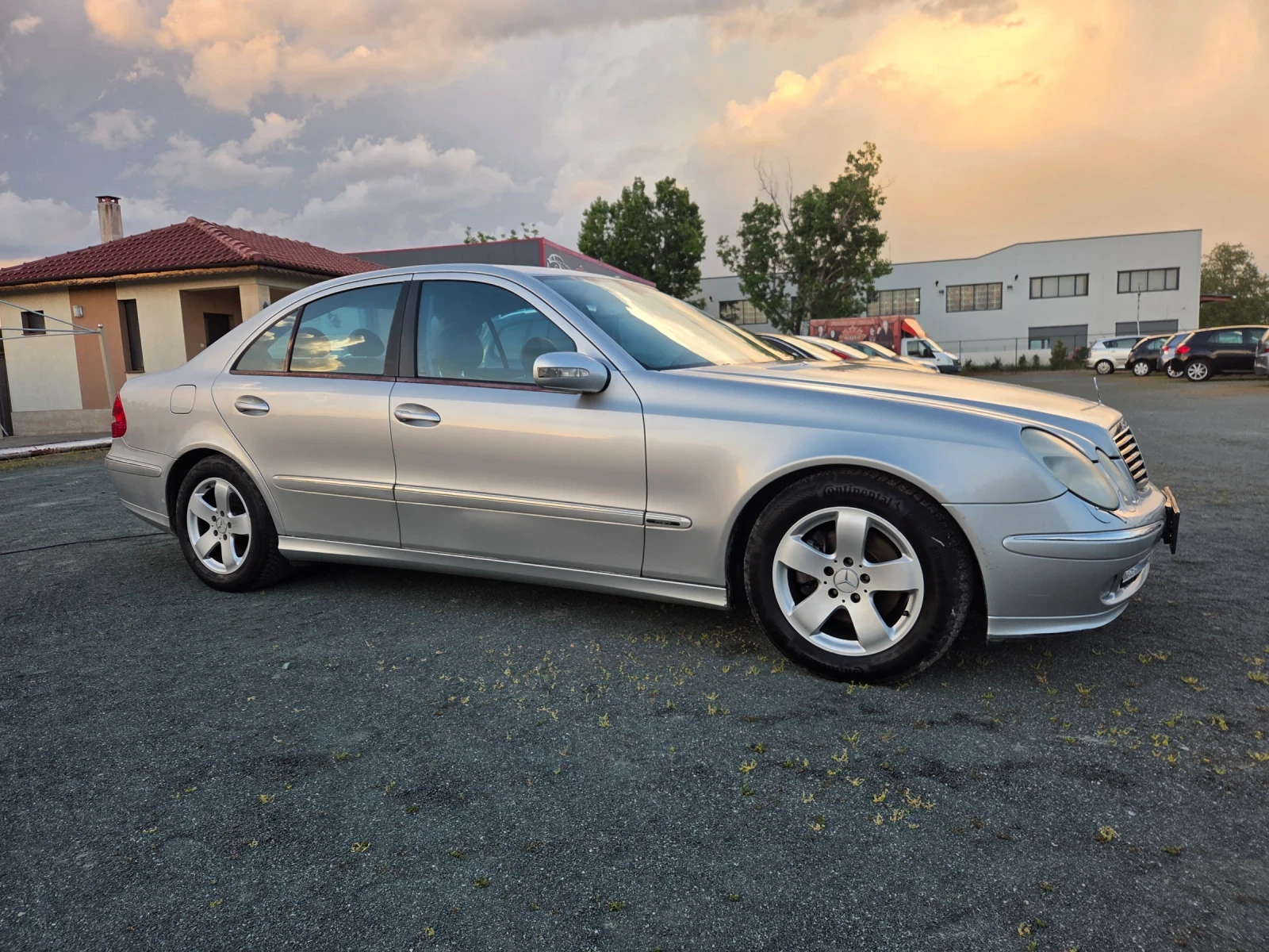 Mercedes-Benz E 280 3, 0CDI177ksAVANTGARDENAVIKOJAAVTOMATIKITALIAEU4, снимка 2 - Автомобили и джипове - 54553506