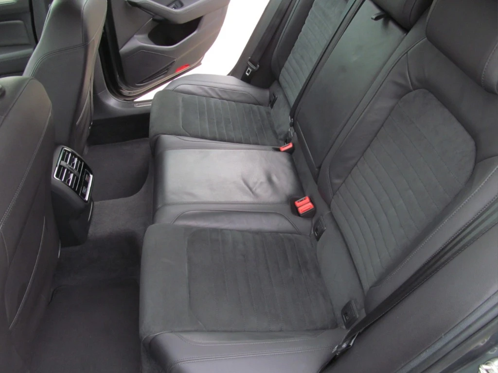 VW Passat 2.0TDI/HIGH-LINE/DSG/РЕАЛЕН АВТОМОБИЛ , снимка 13 - Автомобили и джипове - 54748526