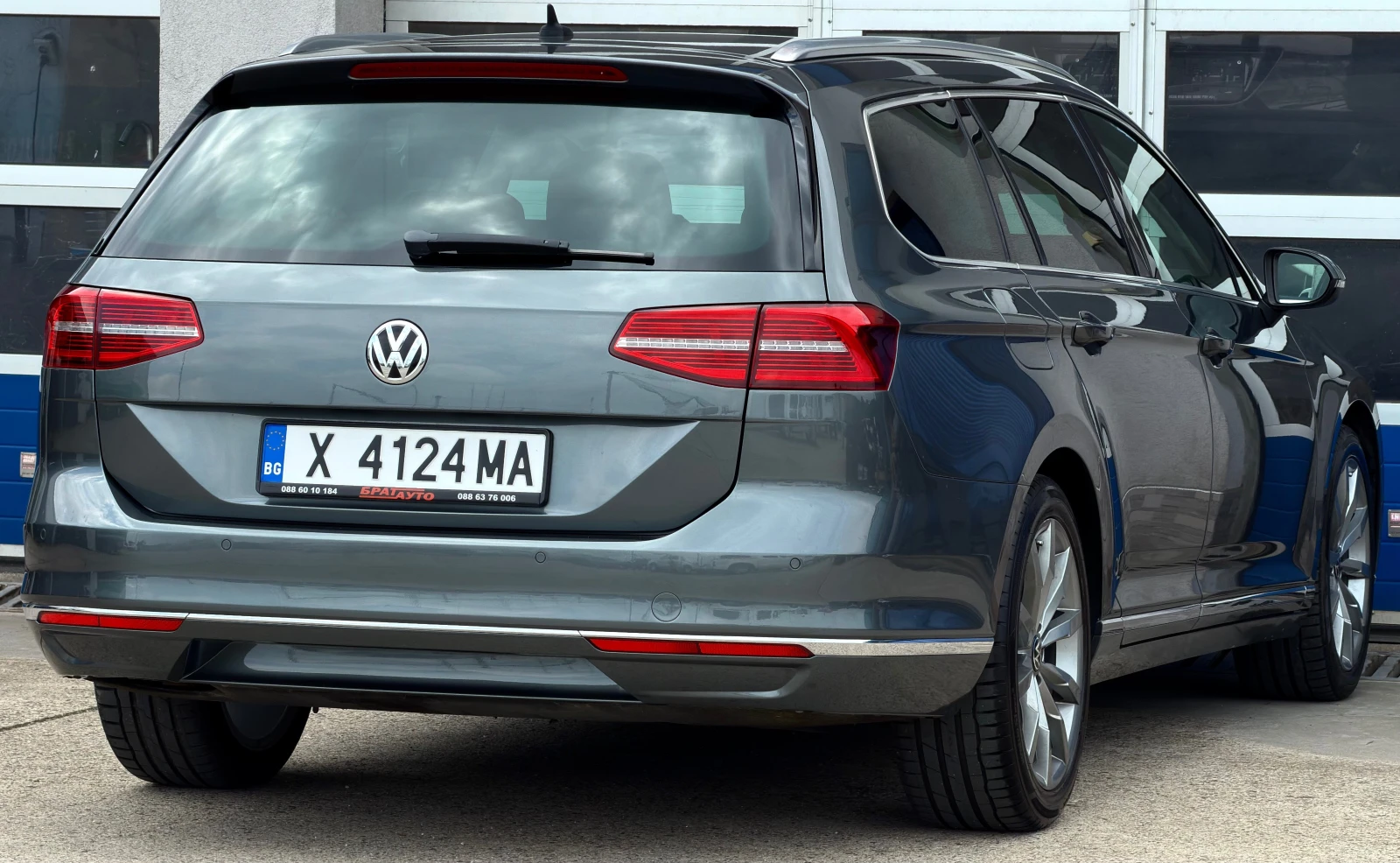 VW Passat 2.0TDI/HIGH-LINE/DSG/РЕАЛЕН АВТОМОБИЛ , снимка 4 - Автомобили и джипове - 54748526