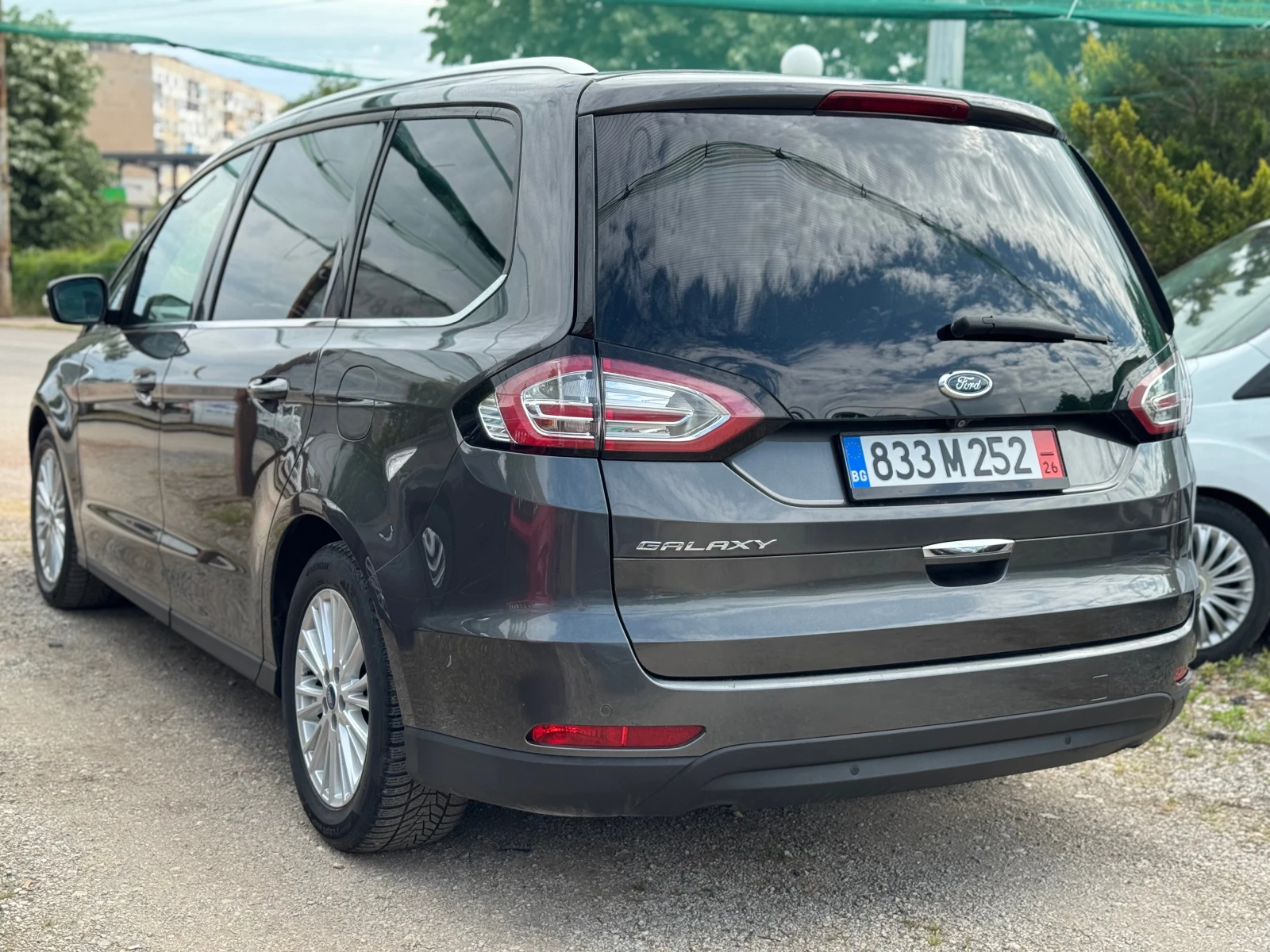 Ford Galaxy 2.0TDCI * TITANIUM* NAVI* DISTRONIC* , снимка 5 - Автомобили и джипове - 55133029