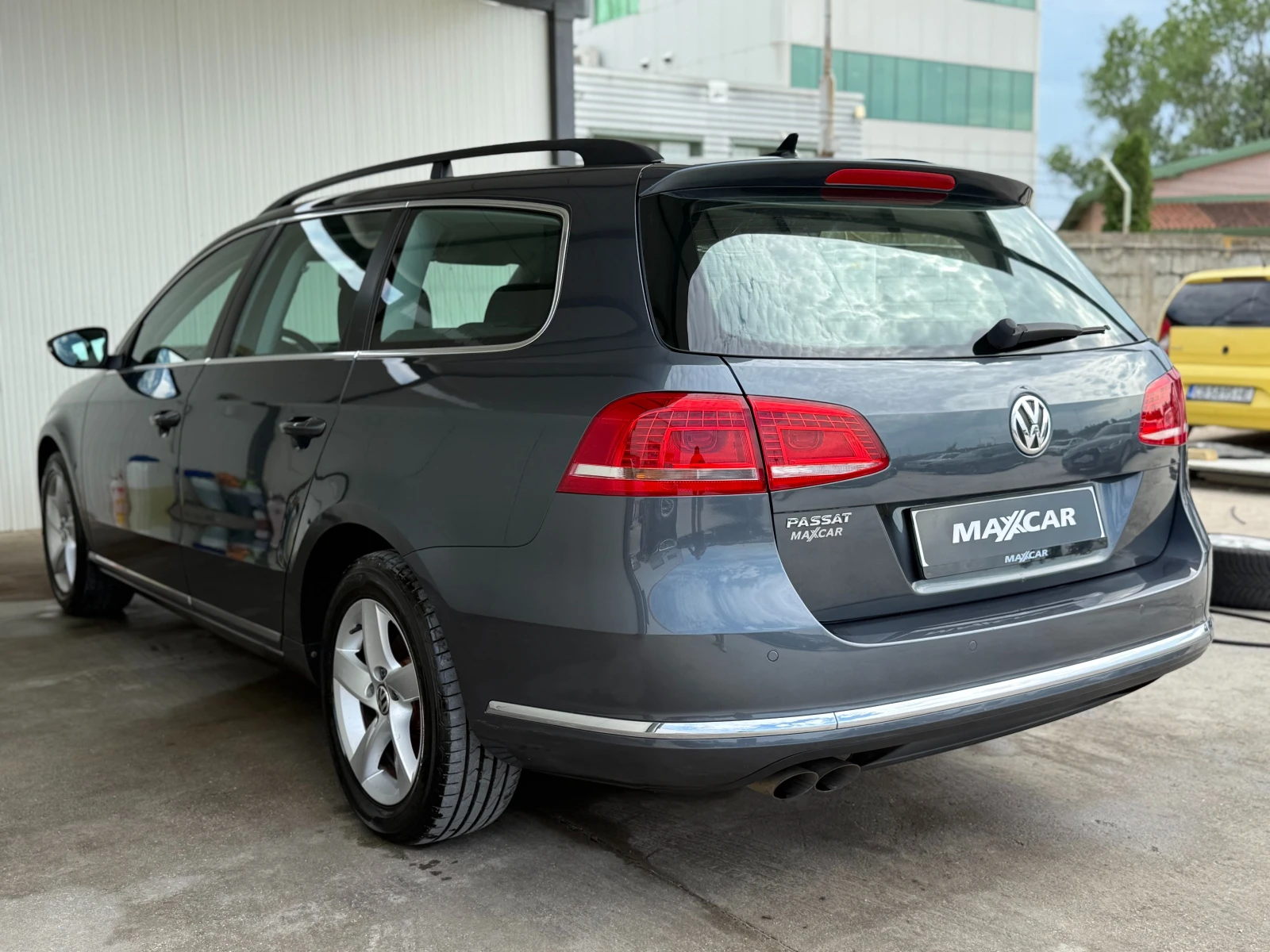 VW Passat 2.0TDI = ПОДГРЕВ = CARPLAY = TOP = ЛИЗИНГ, снимка 6 - Автомобили и джипове - 55157856