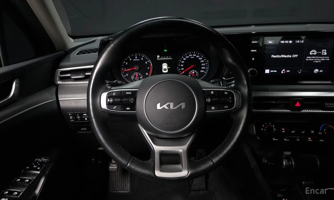Kia K5 2.0* LPI* ПОДГРЕВ* КАМЕРА* КЕЙЛЕС* LANE* ASSIST* , снимка 8 - Автомобили и джипове - 55213021