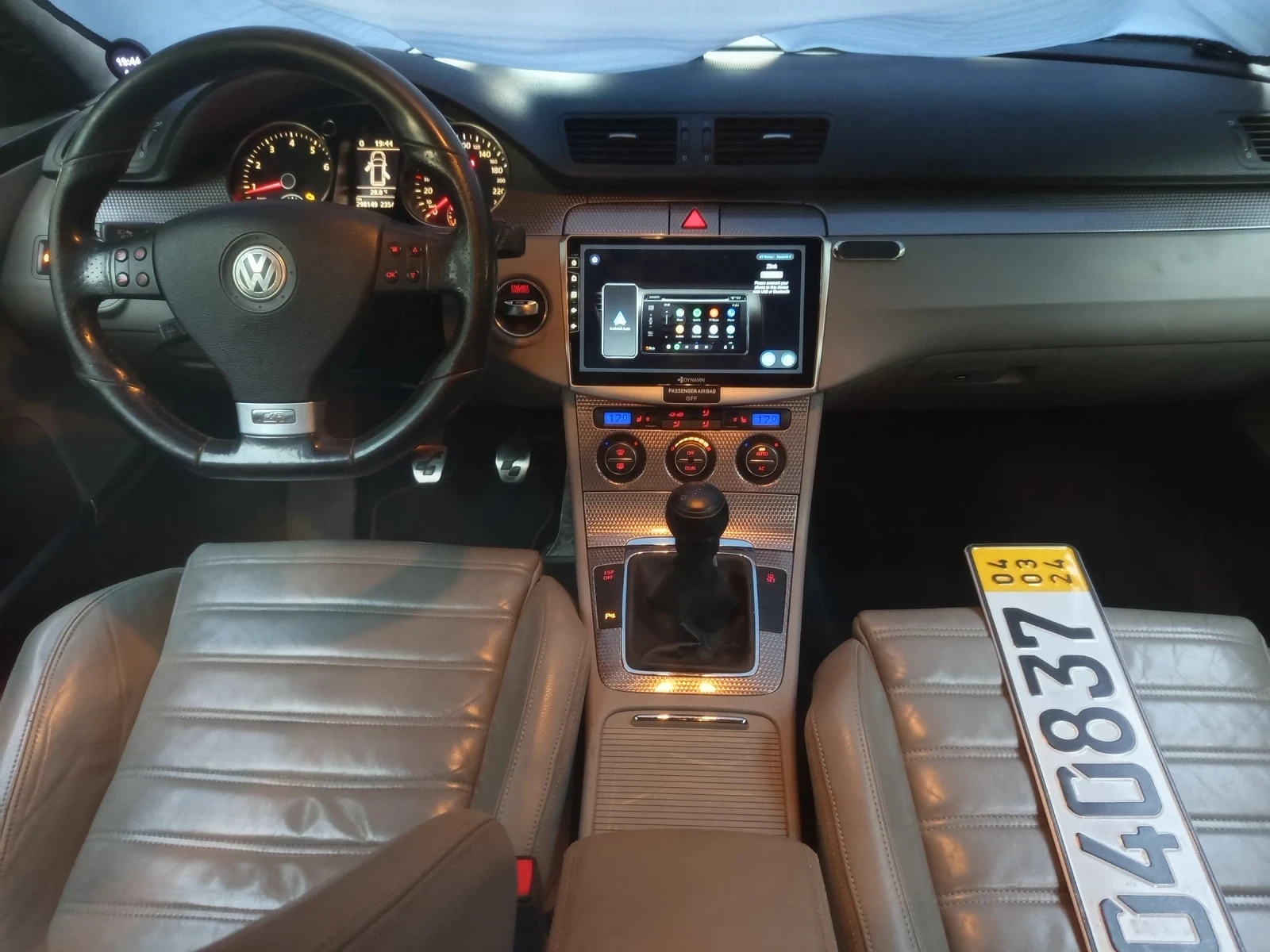VW Passat R LINE 2.0 TSI, снимка 10 - Автомобили и джипове - 55418198