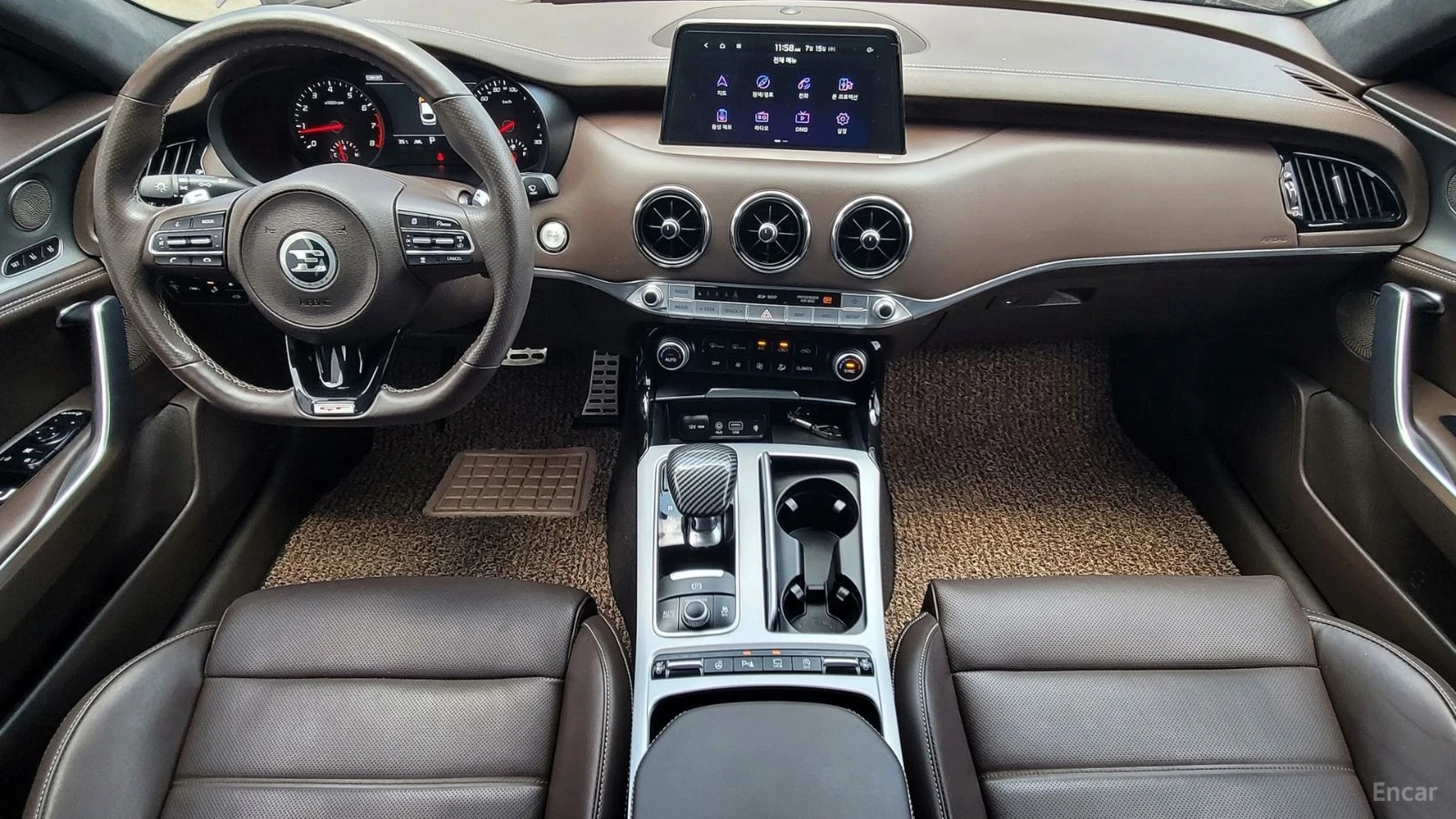Kia Stinger 3.3 GT TURBO* ОБДУХ* AWD* 360* HUD* PANO* АВТОКРЕД, снимка 7 - Автомобили и джипове - 55682101