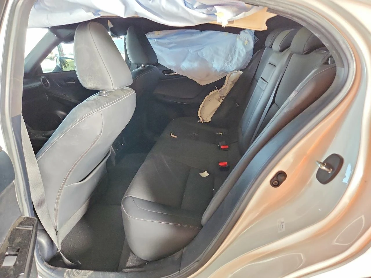 Lexus IS 300 3.5l, снимка 10 - Автомобили и джипове - 56060096