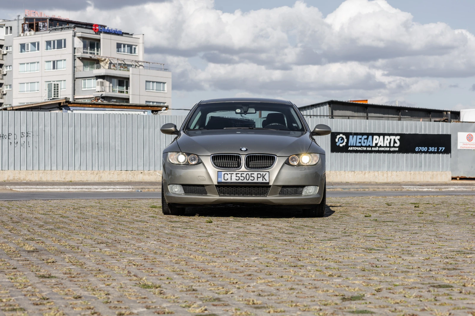 BMW 320, снимка 2 - Автомобили и джипове - 56133747