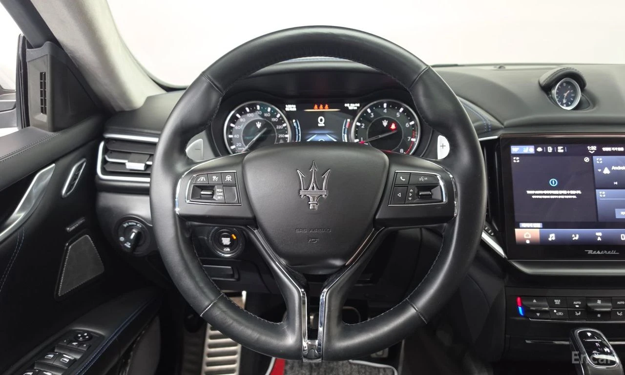 Maserati Ghibli 2.0 GT, снимка 15 - Автомобили и джипове - 56549779