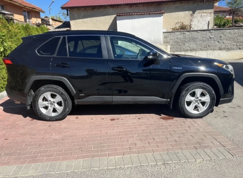 Toyota Rav4 2.5 Hybrid, снимка 4 - Автомобили и джипове - 47393618