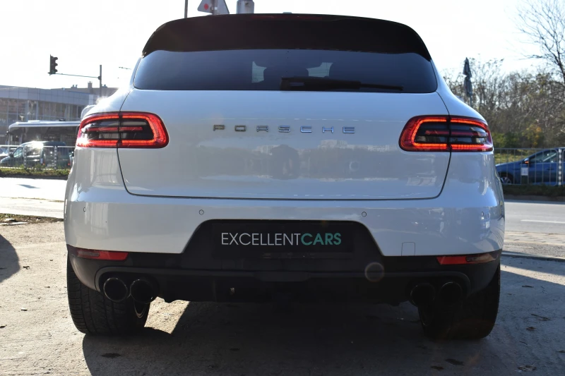 Porsche Macan 3.0i* 340h.P* ПОДГРЕВ* ОБДУХВАНЕ* LINE-ASSIST* FUL, снимка 6 - Автомобили и джипове - 48036899