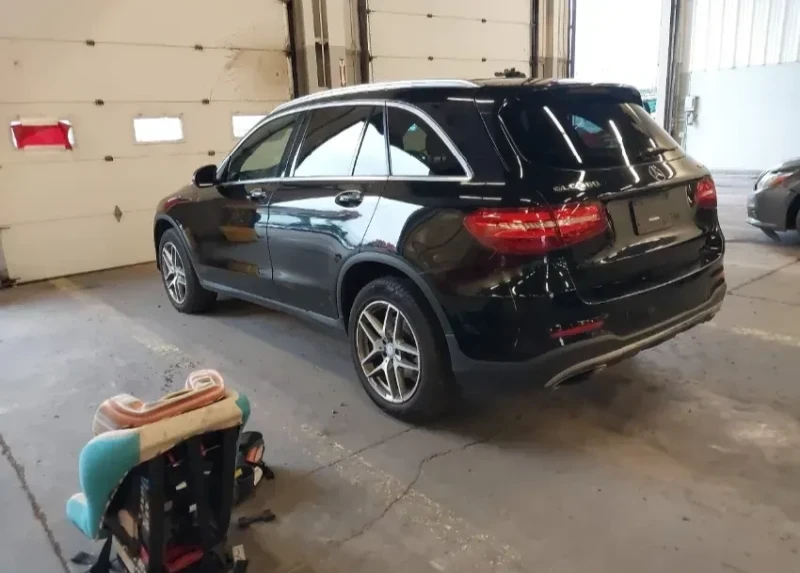 Mercedes-Benz GLC 300, снимка 6 - Автомобили и джипове - 48748361