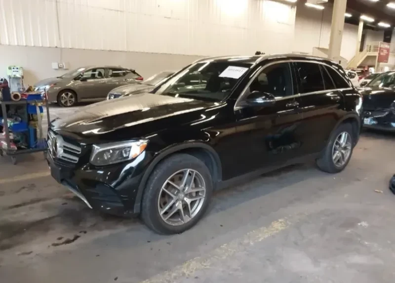 Mercedes-Benz GLC 300, снимка 2 - Автомобили и джипове - 48748361