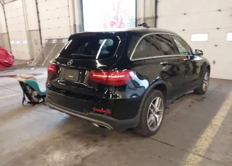 Mercedes-Benz GLC 300, снимка 4 - Автомобили и джипове - 48748361