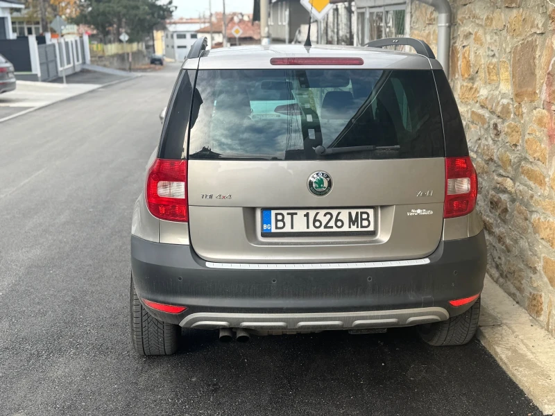 Skoda Yeti 2.0 TDI 4x4, снимка 5 - Автомобили и джипове - 52552494