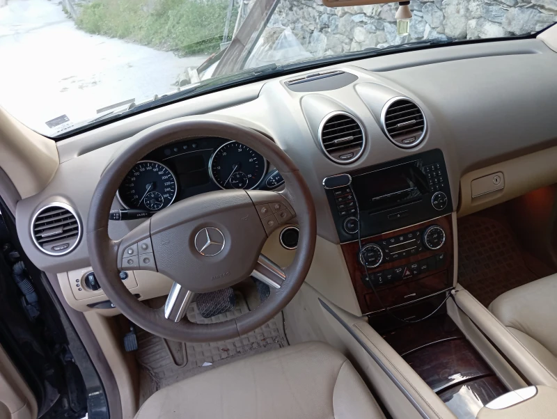 Mercedes-Benz ML 320, снимка 13 - Автомобили и джипове - 52652722