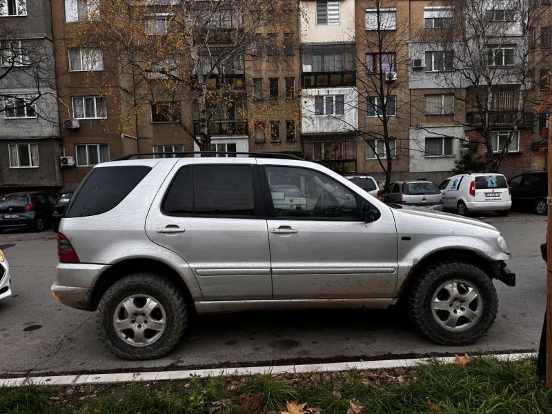 Mercedes-Benz ML 320 OFFROAD LPG, снимка 3 - Автомобили и джипове - 52655201