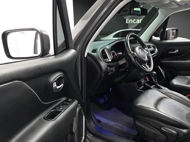 Jeep Renegade 2.4 Limited| 180к.с.| ВКЛ.ТЕХНОТЕСТ, снимка 11 - Автомобили и джипове - 55429039