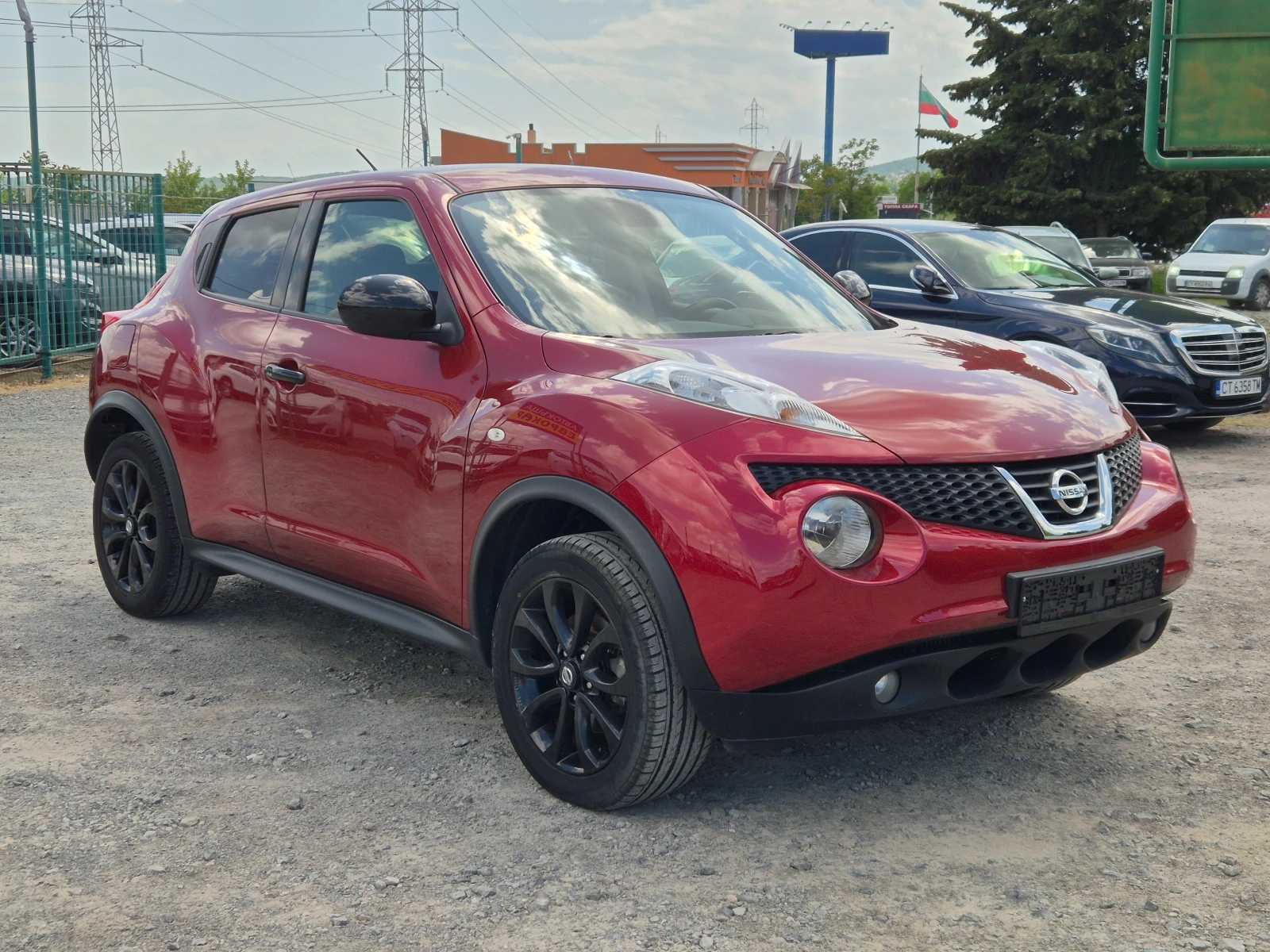 Nissan Juke 1.6Turbo Limited, снимка 7 - Автомобили и джипове - 47881810