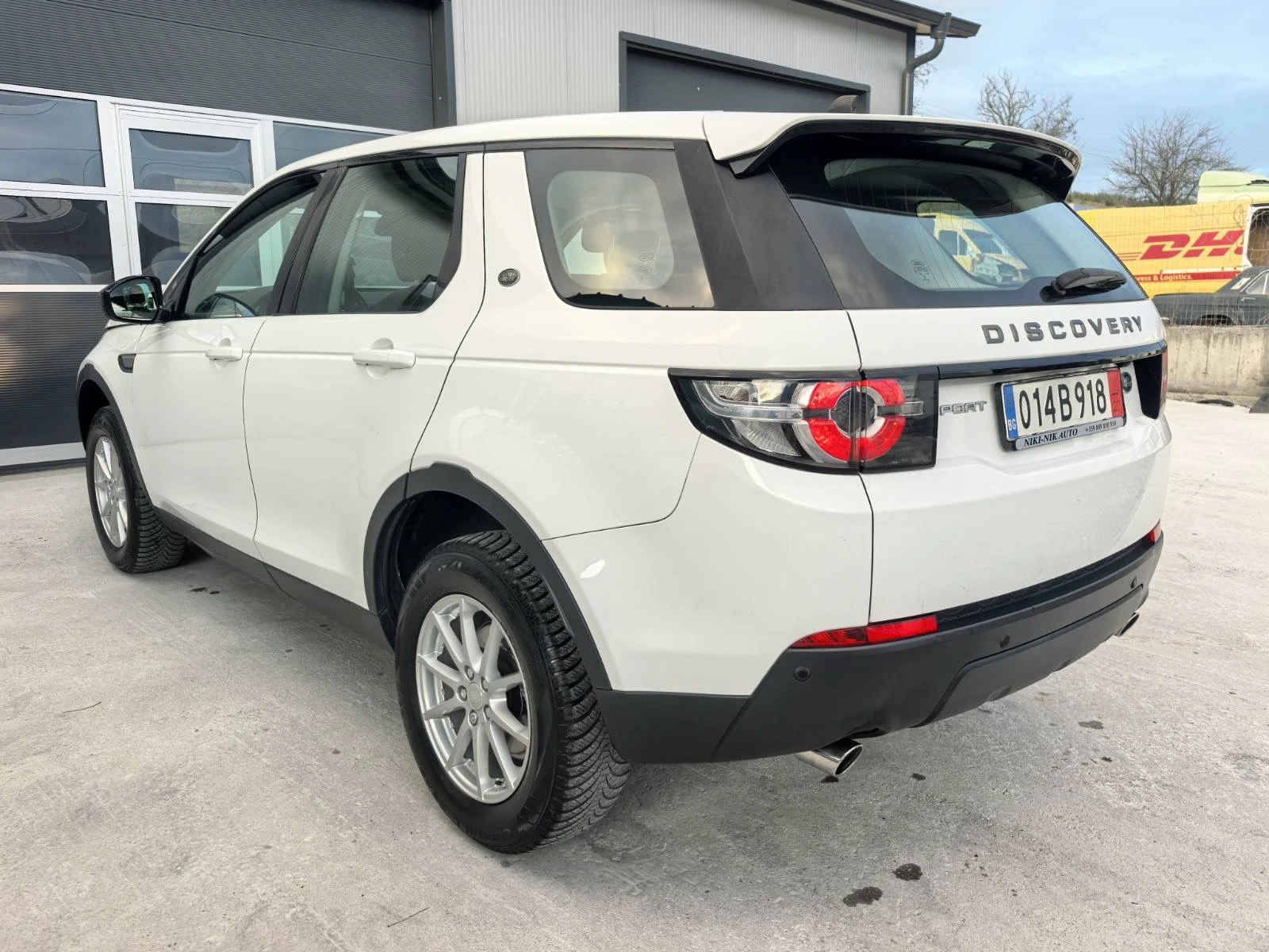 Land Rover Discovery Sport 2.2 AWD SPORT - изображение 5