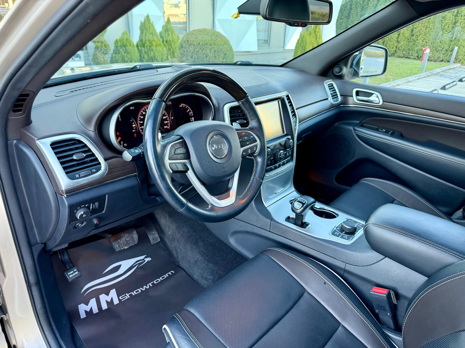 Jeep Grand cherokee OVERLAND-ОБДУХВАНЕ-ПОДГРЕВ-DISTRONIK-КАМЕРA - изображение 8